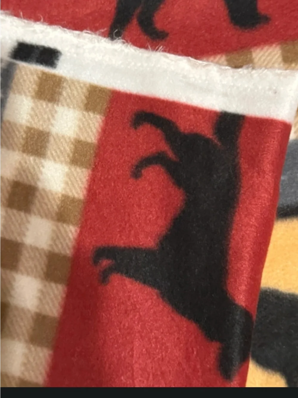 HUNTING DOGS FLANNEL FABRIC
